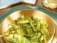 10 Tips for Hosting the Perfect Lunch Meeting